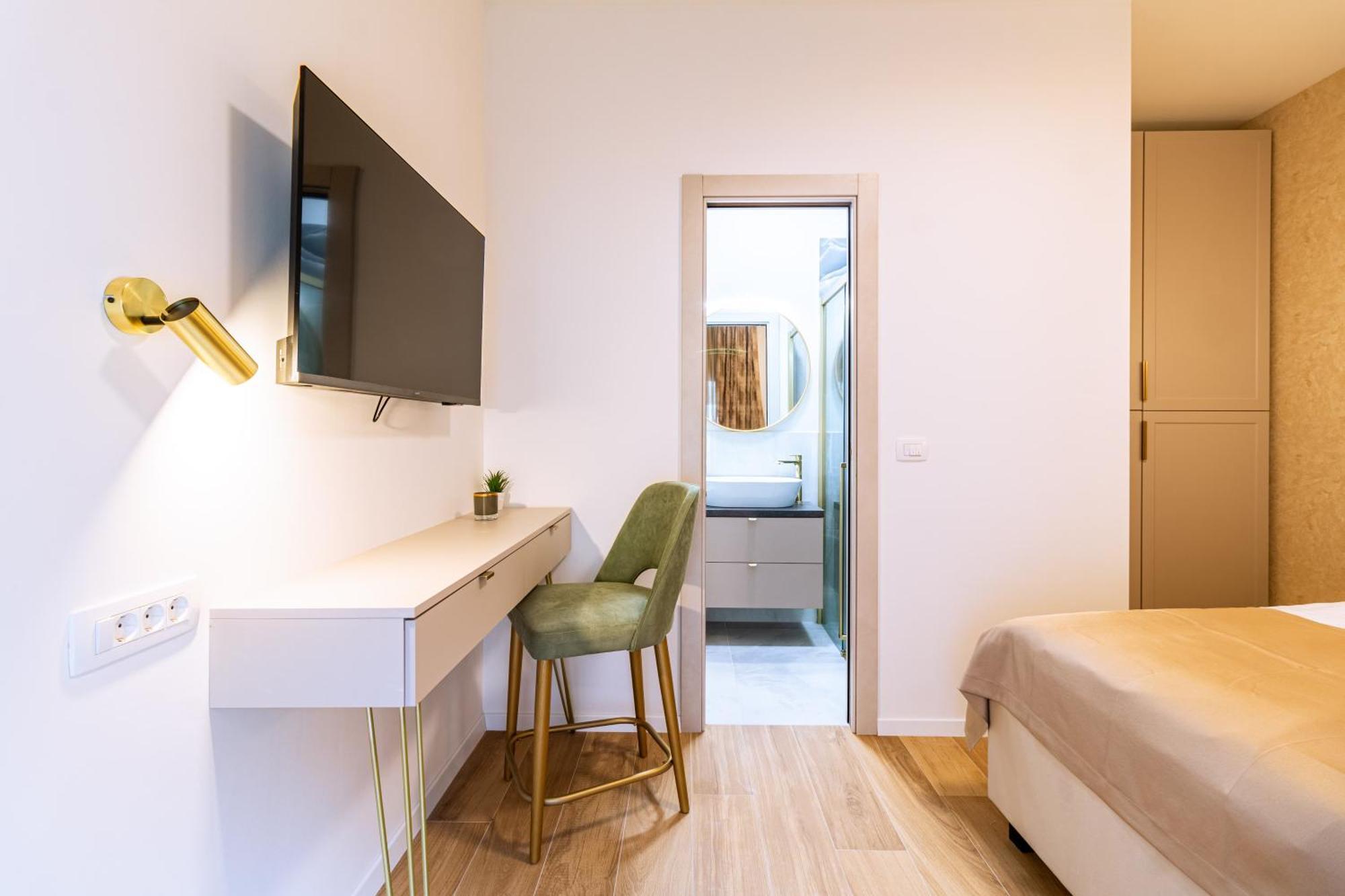 Luxury 2 Bedroom-2 Bathroom Apartment & Studio App With Rooftop Terrace Split Zimmer foto